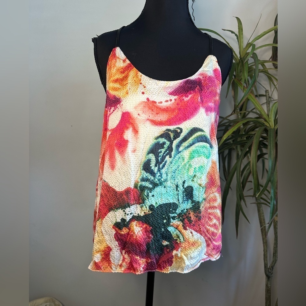 Alice & Olivia silk floral racer back tank top
Small